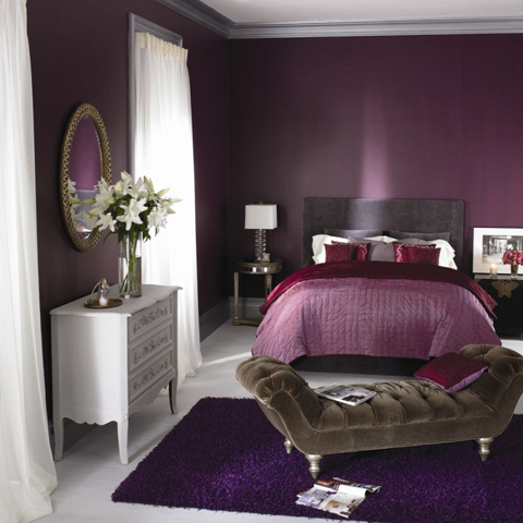 Fiolet na ścianach. Benjamin Moore