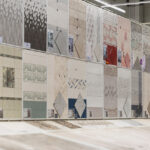 Hiszpańskie i włoskie płytki – dlaczego są tak popularne i ile kosztują?